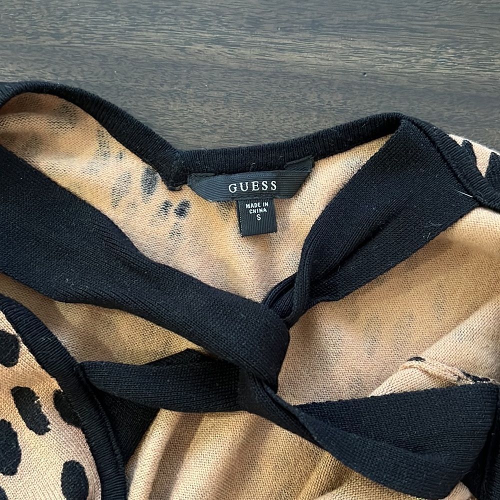 Guess leopard top - Picture 3 of 3